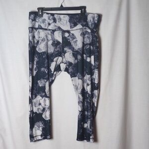 Voga Athletica Capri Yoga Pants Plus size